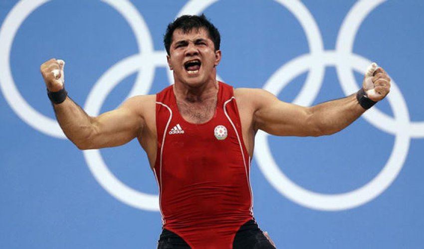 Azərbaycan ağırlıqqaldıranı Olimpiya medalından məhrum edildi