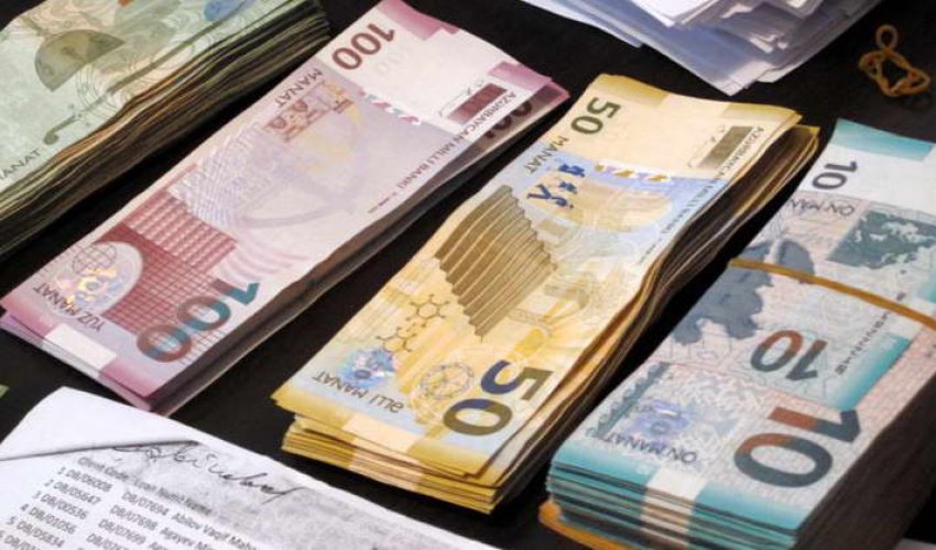 Bu şəxslərin maaşları artırıldı