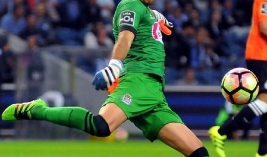 Kamran Ağayev “Neftçi”də!