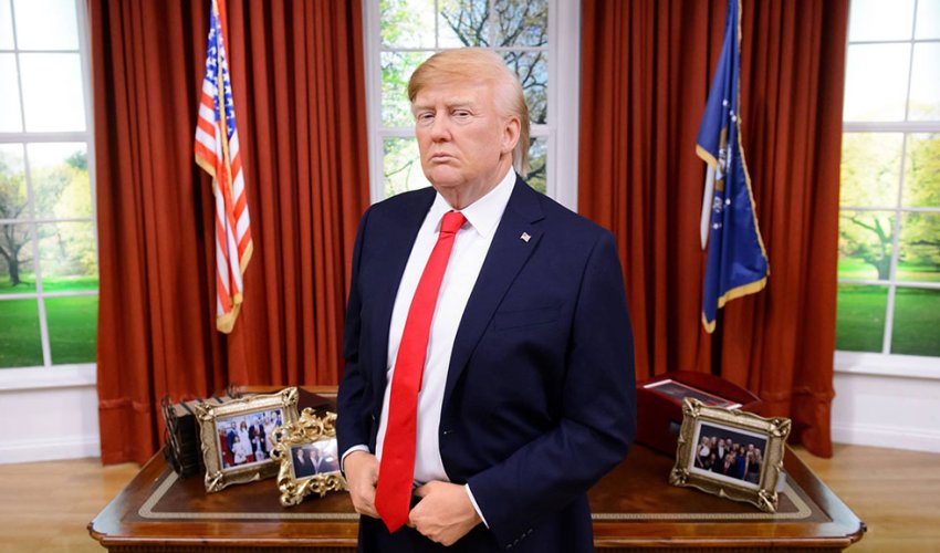 Представлен восковой Трамп Представлен восковой Трамп