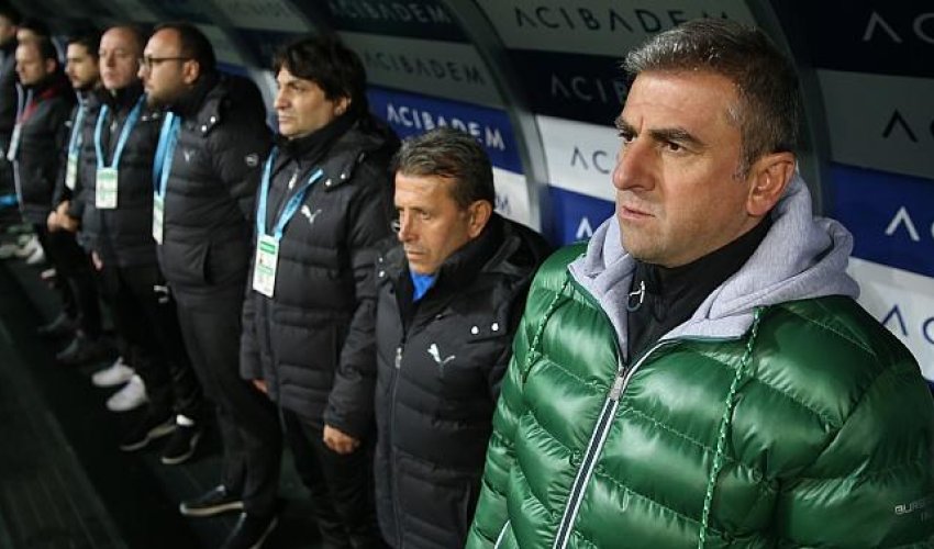 Dəniz Yılmaz baş məşqçisiz qaldı