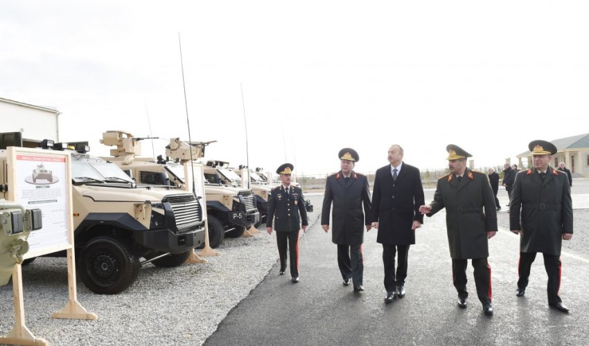 İlham Əliyev yeni hərbi şəhərciyin açılışında