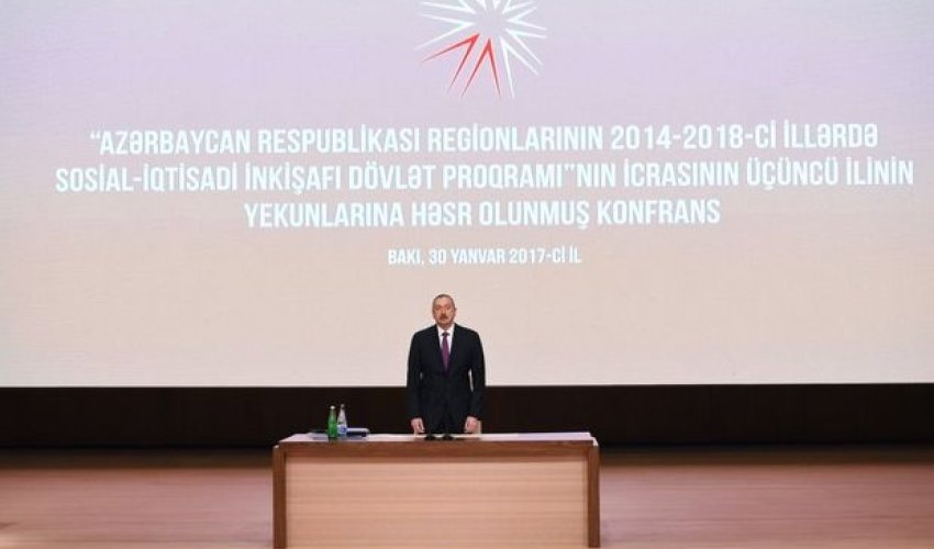 İlham Əliyev regionlarla bağlı konfransda