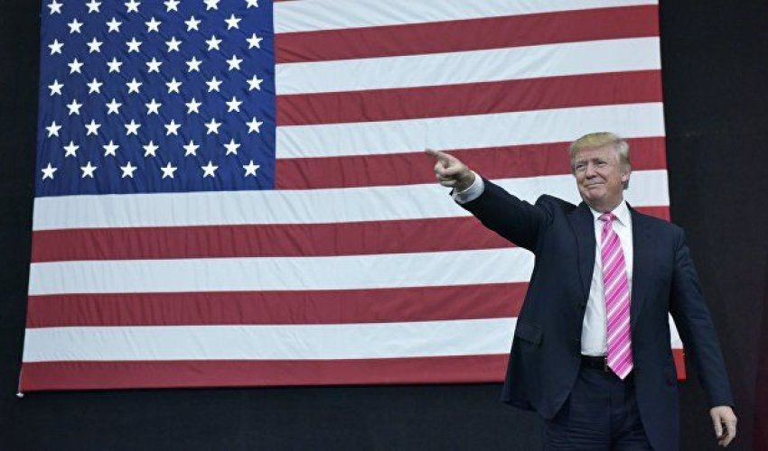 Tramp bu gün yeni fərmanlar imzalayacaq