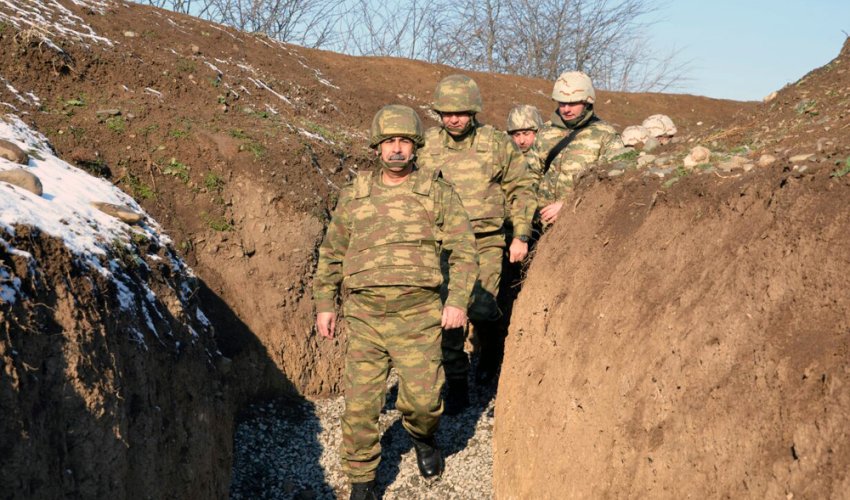 Zakir Həsənov ön xətdə 