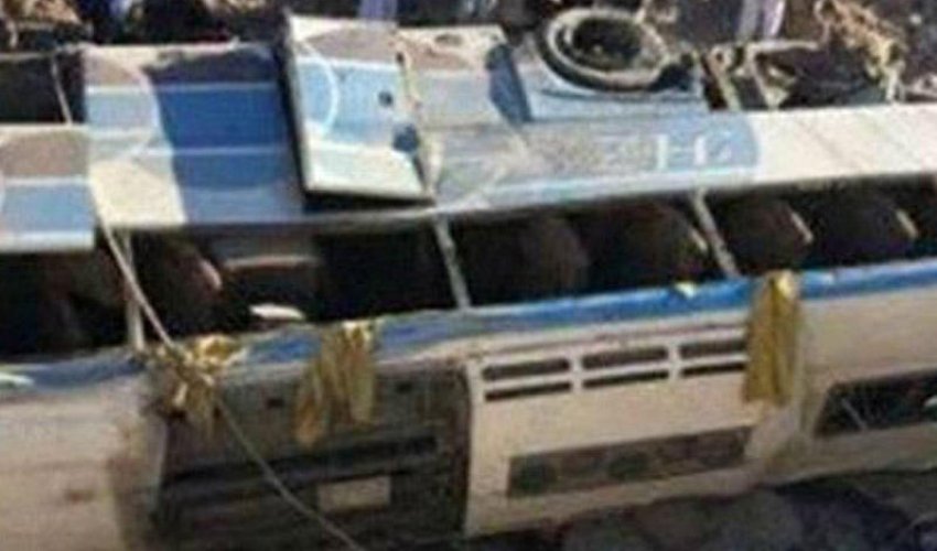 Şagirdləri daşıyan avtobus aşdı: xeyli sayda ölən və yaralı var