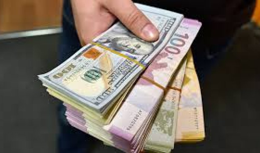 Манат  вырос до 1,73 AZN/$1