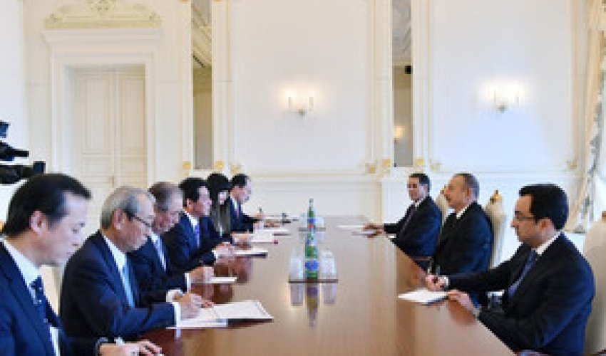 İlham Əliyev Yaponiyanın dövlət nazirini qəbul edib