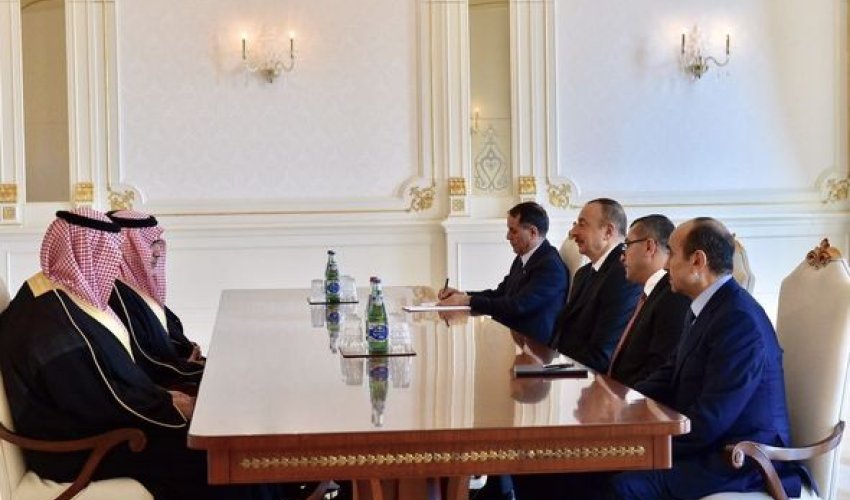 İlham Əliyev naziri qəbul edib