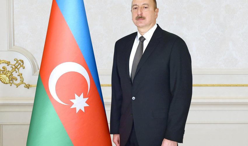 Prezident İlham Əliyevin Parisdə rəsmi qarşılanma mərasimi olub