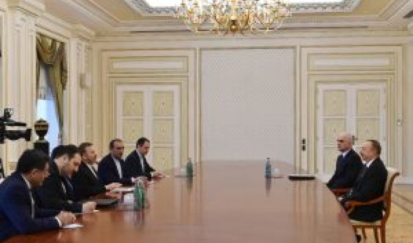İlham Əliyev İranlı naziri qəbul edib