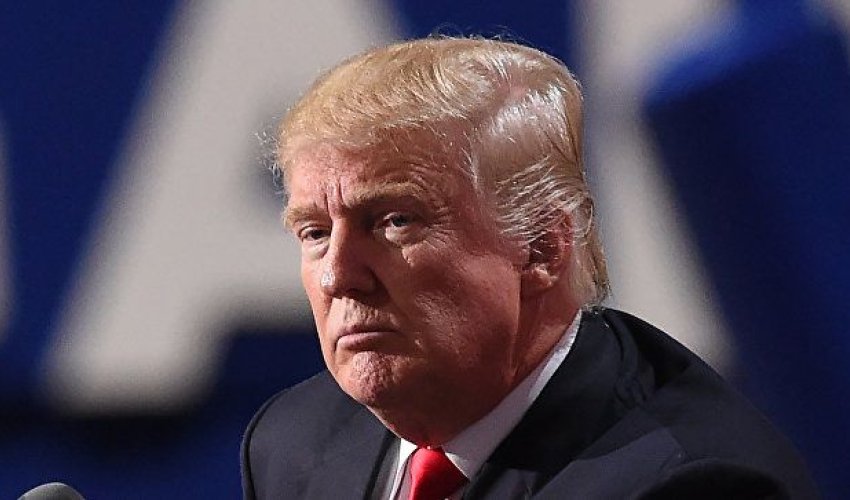 Trampın reytinqi ən aşağı səviyyəyə enib