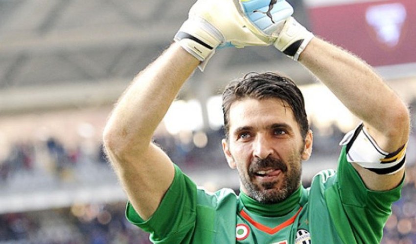 Buffondan növbəti rekord