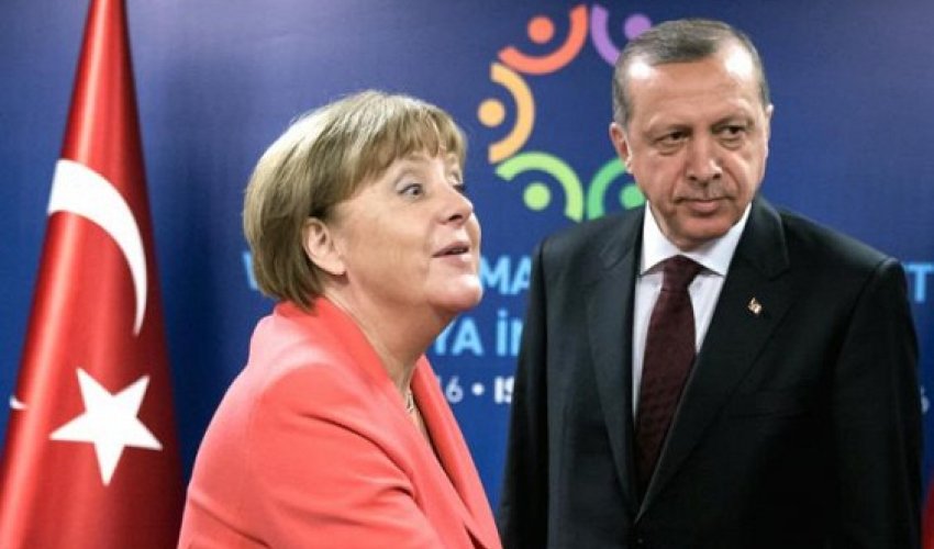 Merkel Ərdoğana cavab verdi