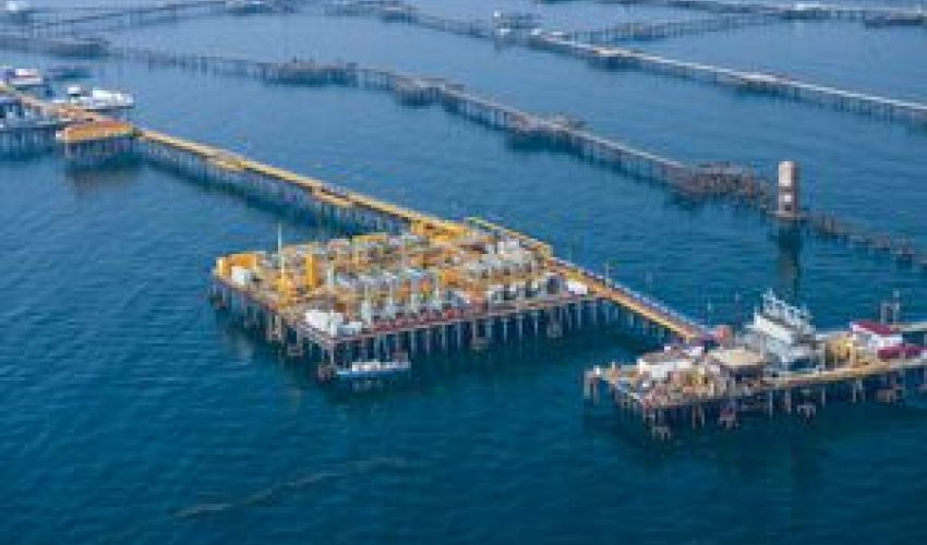 SOCAR “Neft Daşları” yatağı üçün yeni platforma istismara verib