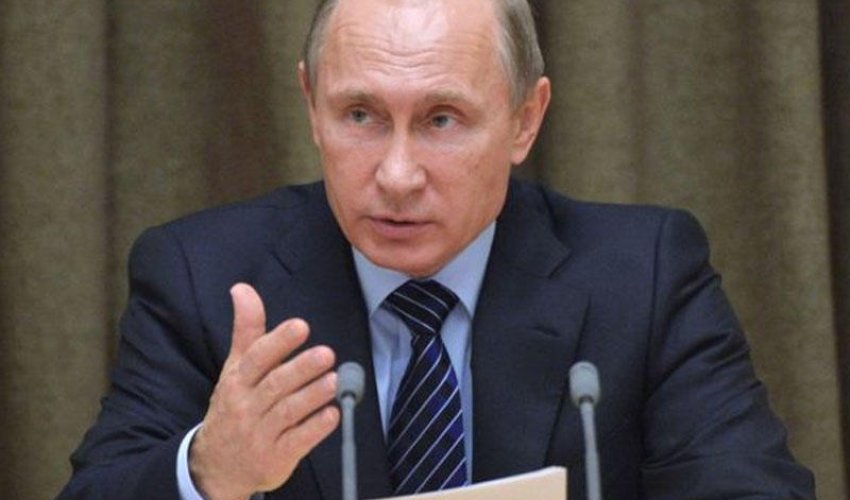 Putin ABŞ-ın aviazərbələri ilə əlaqədar müşavirə keçirdi