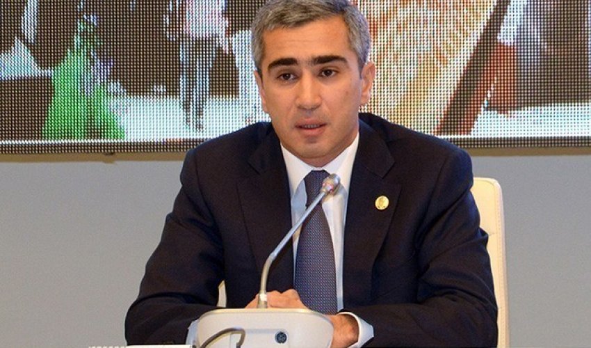 Anar Ələkbərov Heydər Əlyev fondundan getdi