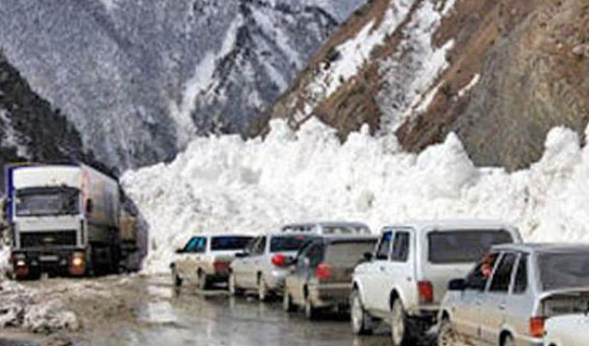 Rusiyanı Cənubi Qafqazla birləşdirən yol yenidən bağlandı