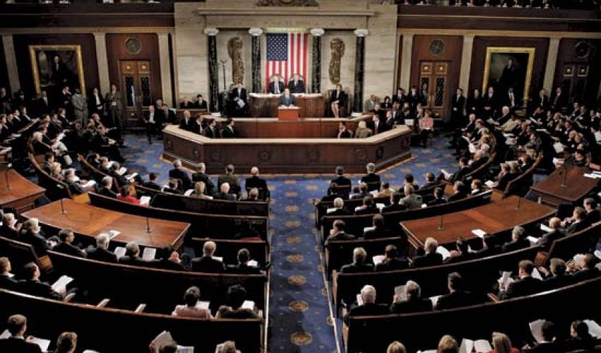 ABŞ Senatı: Trampın telefonunu almaq lazımdır