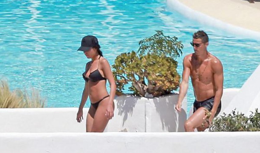 Kriştiano Ronaldo yeni sevgilisi ilə - FOTO