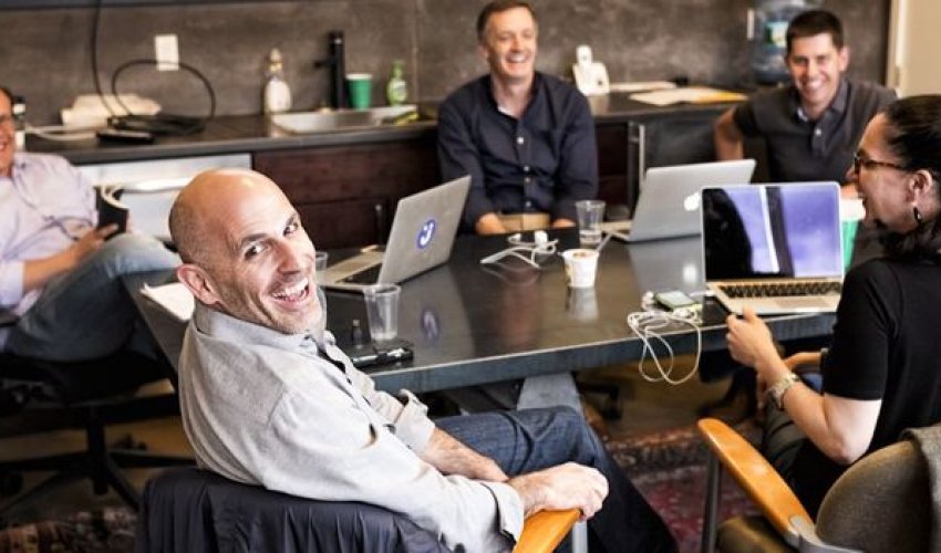 Dünyanın ən yüksək əməkhaqqı alan top menecerləri məlum oldu.