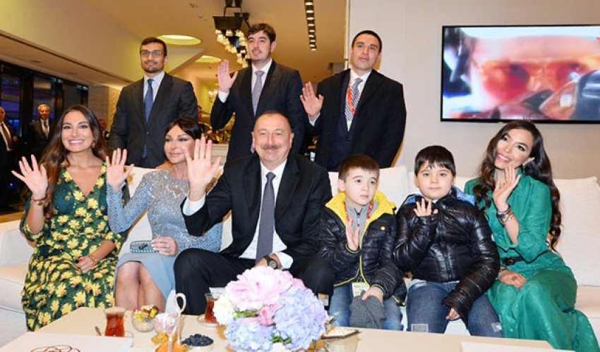 İlham Əliyev və ailəsinin açılış mərasimindən - Fotoları