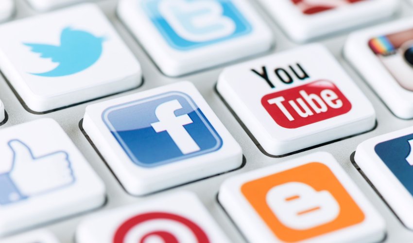 Prezident sosial şəbəkələri qadağan etdi