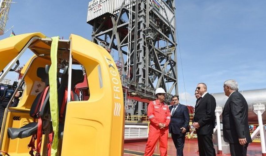 Prezident qazma qurğusunun açılışında – FOTOLAR Prezident qazma qurğusunun açılışında – FOTOLAR