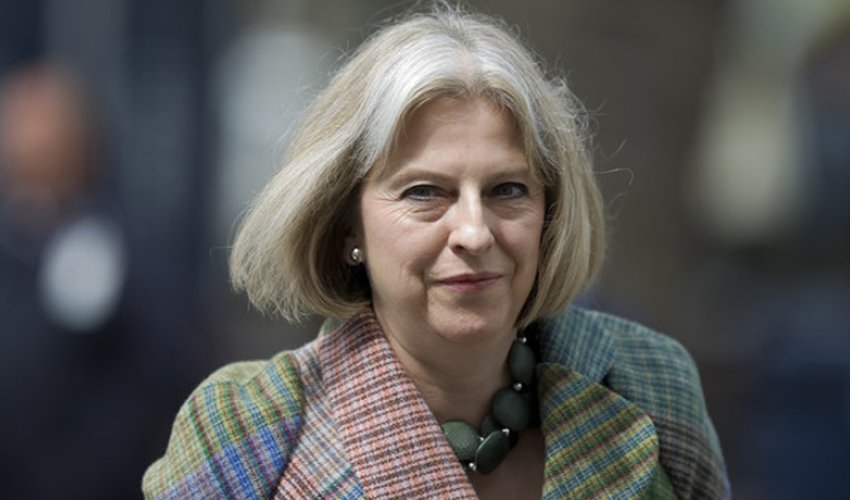 Böyük Britaniyanın baş naziri Fransaya gedir