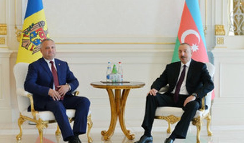 Prezident İlham Əliyevlə Prezident İqor Dodo arasında təkbətək görüş olub