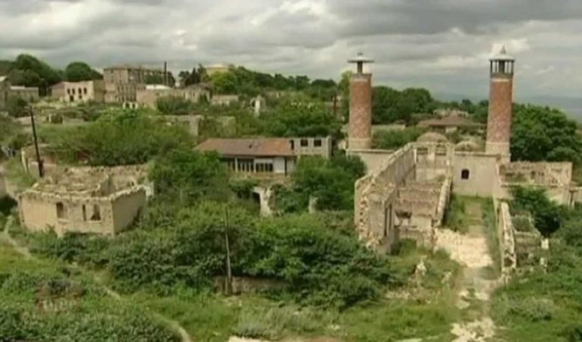 Koreyalı qız azərbaycan dilində .. - “Qarabağ Azərbaycanındır” - VİDEO Koreyalı qız azərbaycan dilində .. - “Qarabağ Azərbaycanındır” - VİDEO