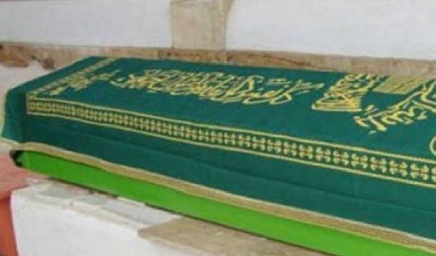 Tanınmış şair vəfat etdi
