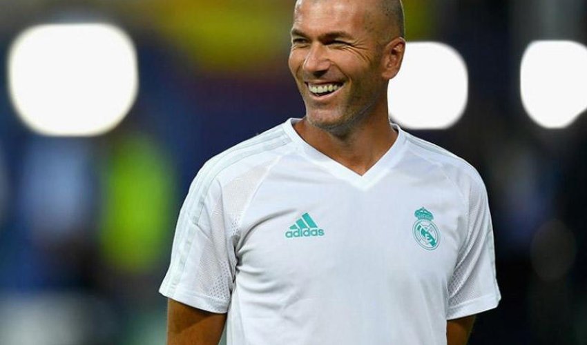 Kral klubundan yeni müqavilə