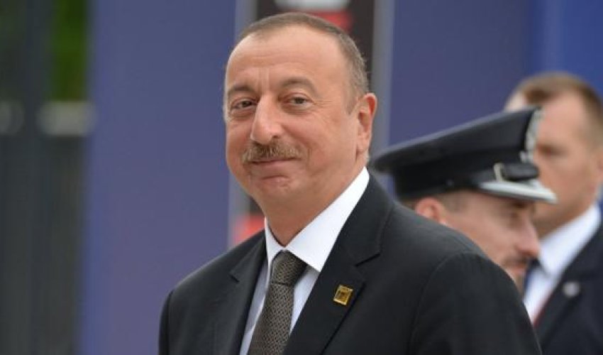 Prezident “Tufan” tipli sərhəd gözətçi gəmisi ilə tanış olub