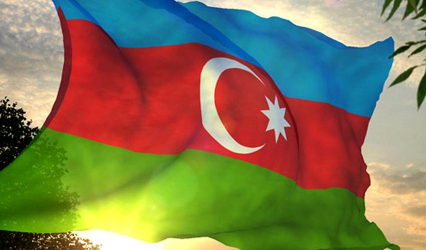 Ermənilərin bayrağı Azərbaycanınki ilə əvəz edildi Ermənilərin bayrağı Azərbaycanınki ilə əvəz edildi