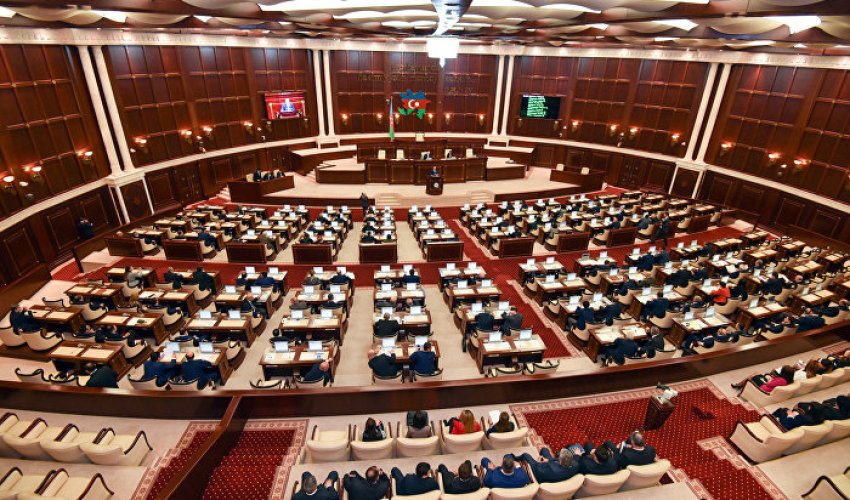 Milli Məclis bu gün 34 məsələyə görə toplanır