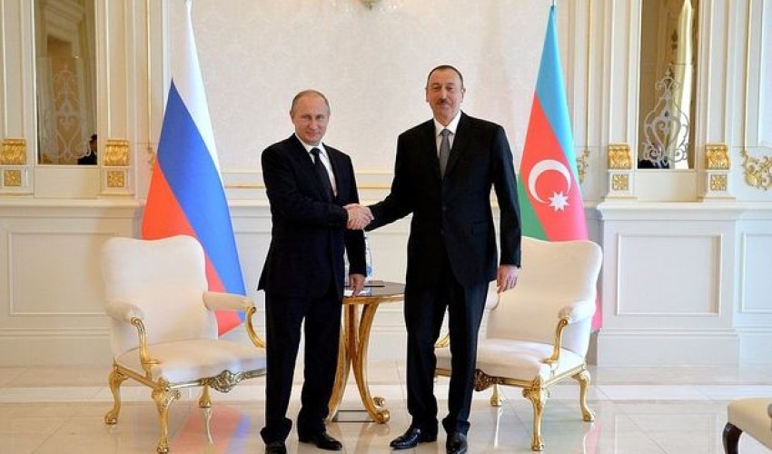 İlham Əliyev Putinə zəng edib