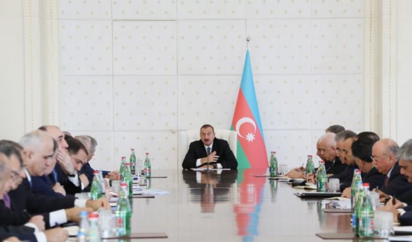 Nazirlər Kabinetinin iclası keçirilib