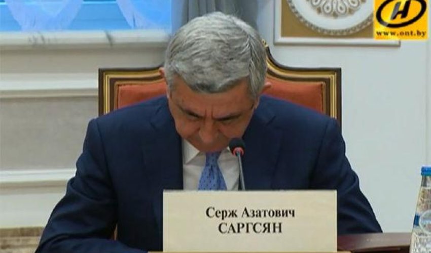 Sarkisyan prezidentlərin görüşündə yatdı - VİDEO