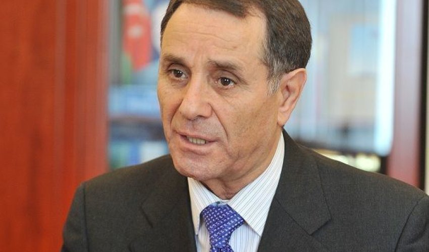 Prezidentin köməkçisi “Qarabağ”ın oyunundan yazdı