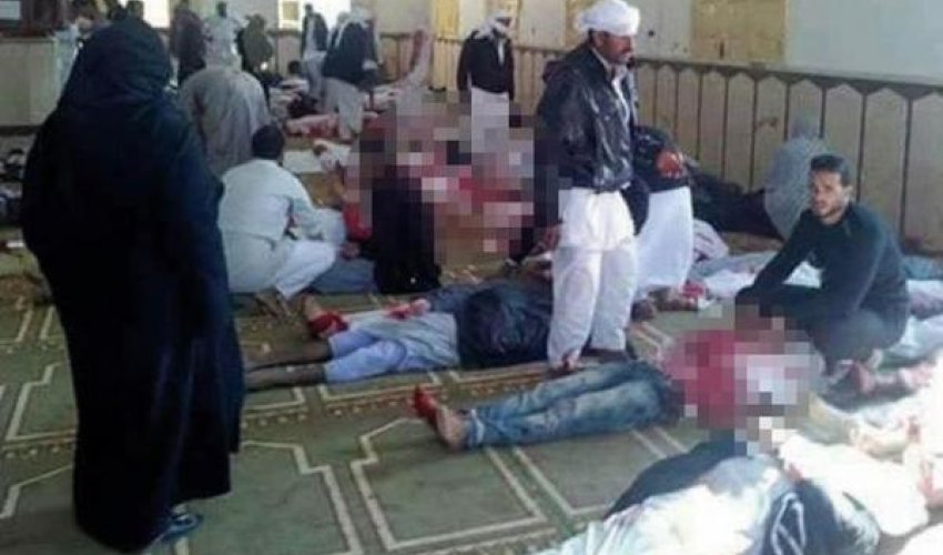 Məsciddə cümə qətliamı - 235 ölü