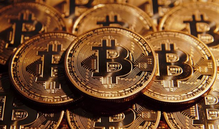 Bitkoinin dəyəri 10 000 dollara yaxınlaşır