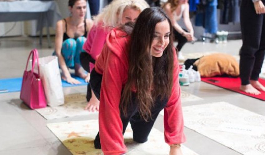 Leyla və Arzu Əliyeva yoqa seminarında - FOTO