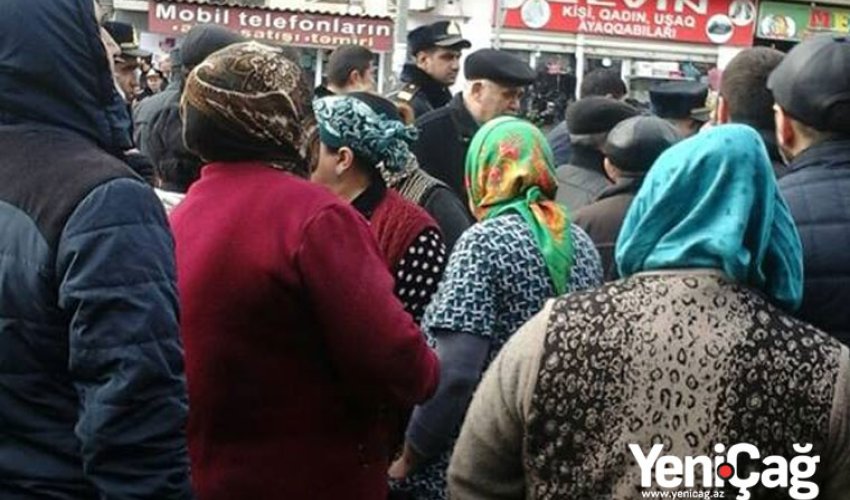 Məcburi köçkünlər yolu bağladılar – Dərnəgüldə qalmaqal
