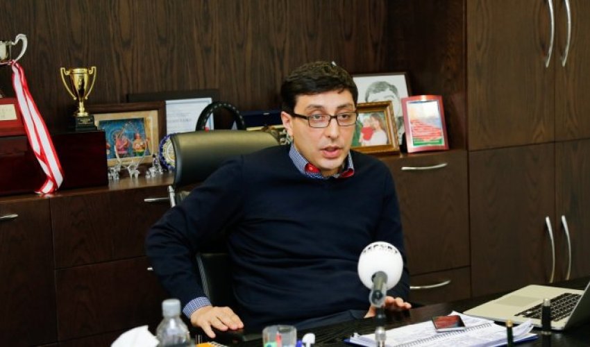 Fərid Qayıbov istefa verdi
