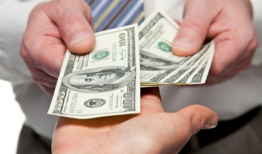 Dollar almaq istəyənlərin nəzərinə! Dollar almaq istəyənlərin nəzərinə!