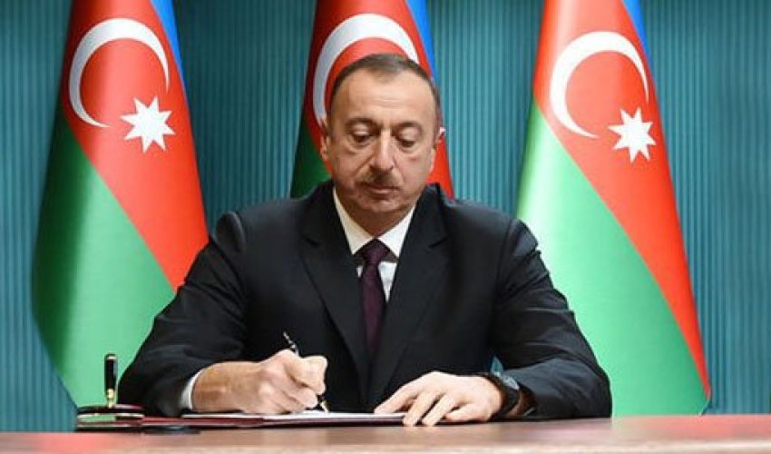 Prezident 4 nəfərə rütbə verdi Prezident 4 nəfərə rütbə verdi