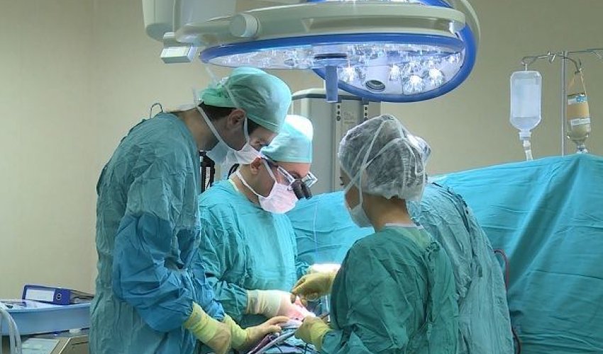 Özəl klinikada faciə: Tələbə əməliyyat zamanı öldü Özəl klinikada faciə: Tələbə əməliyyat zamanı öldü