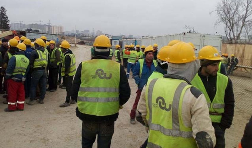Bakıda şirkət bir günə 90-dan çox kişini işdən qovdu Bakıda şirkət bir günə 90-dan çox kişini işdən qovdu