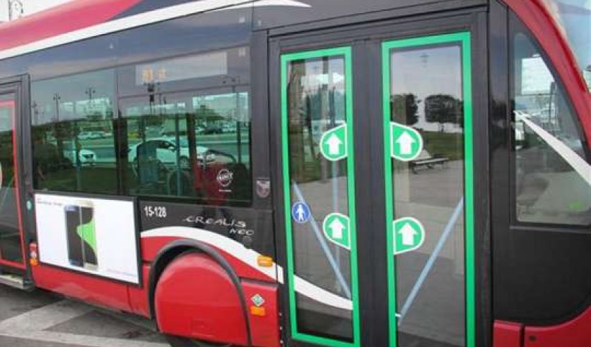 DİQQƏT! Bu avtobusda gediş haqqı qaldırıldı DİQQƏT! Bu avtobusda gediş haqqı qaldırıldı